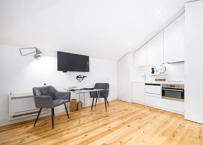 Boutique In The Heart Of ! Lemonn J *